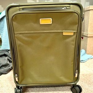 Briggs and Riley Essential 22" 2-Wheel Expandable Carry-On in Olive